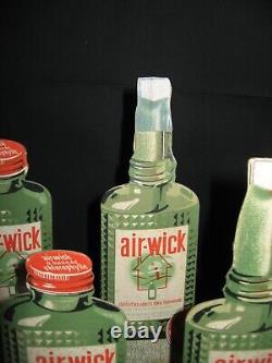 AIR WICK, présentoir de vitrine en carton fort, publicité ancienne année 50