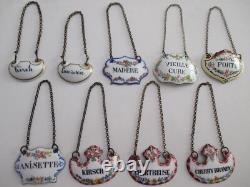 ANCIENNES PLAQUES EMAILLEES POUR CARAFE (alcools)