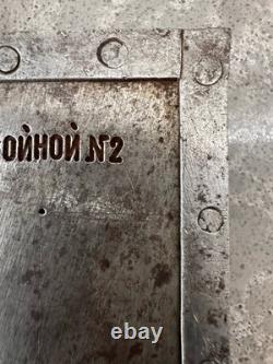 Ancien présentoir d'usine publicitaire industrielle URSS production de MATELAS