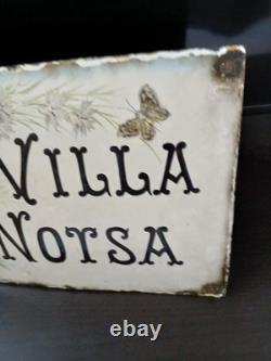 Ancienne Plaque Émaillée Bombée De Villa Notsa Propriété XIXe Papillon Fleurs