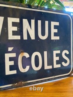 Ancienne plaque de rue en tôle émaillée bombée panneau Avenue des écoles vintage