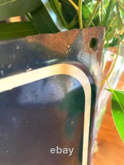 Ancienne plaque de rue en tôle émaillée bombée panneau Avenue des écoles vintage