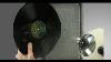 Elle Verse De L Eau Bouillante Sur Un Vinyle Tr S Bonne ID E