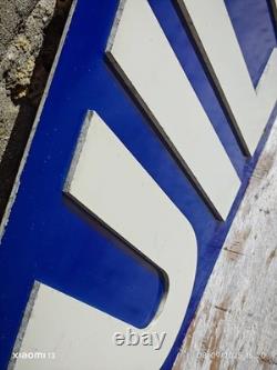 Plaque ancienne no émaillée FANION HUILES no esso shell bp caltex antar total