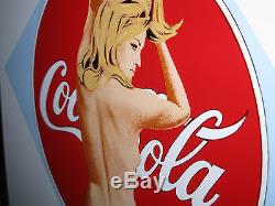 Plaque émaillée Coca Cola de Mel Ramos Enamel print on metal sign Pin-Up Pop Art