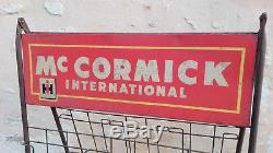 Présentoir MCCORMICK IH International/plaque/panneau/publicitaire/PLV/années 40