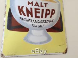 Rare plaque émaillée bombée Malt KNEIPP signée BEUVILLE en bel état