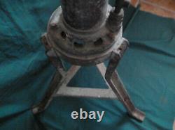 Rare pompe gonfleur hydraulique vintage de garage avec manometre