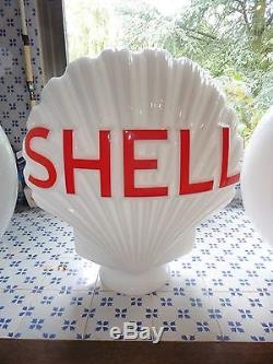 Reedition opaline Shell pour pompe a essence ancienne bidon d huile