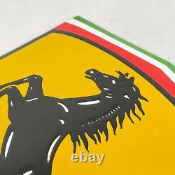 Scuderia Ferrari Logo Plaque en Émail Cavallino Rampante 40cm